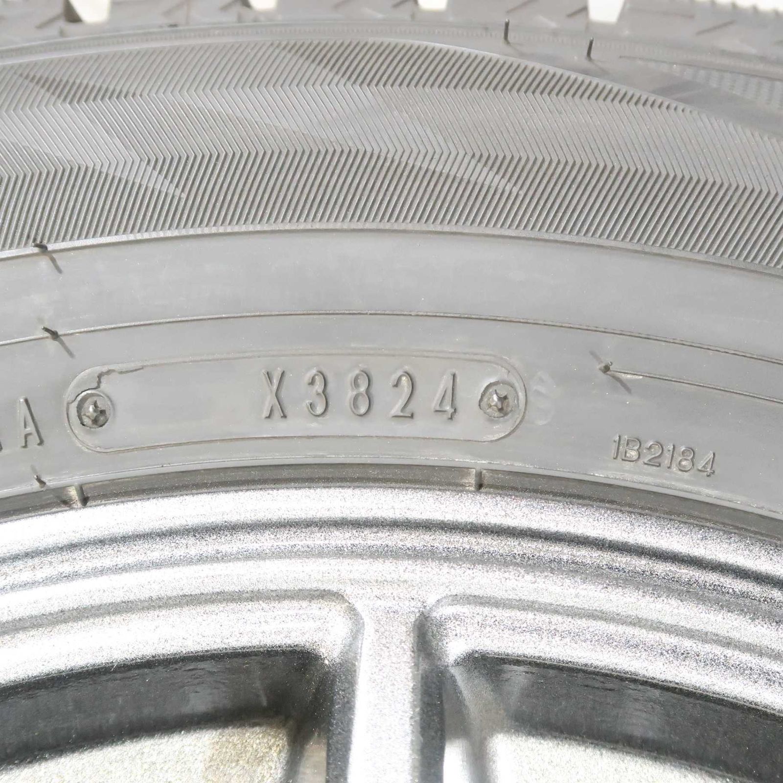 ヤリスクロス 10系 セレナ C28系 等 4本 社外 16インチ 6.5J +48 5H 