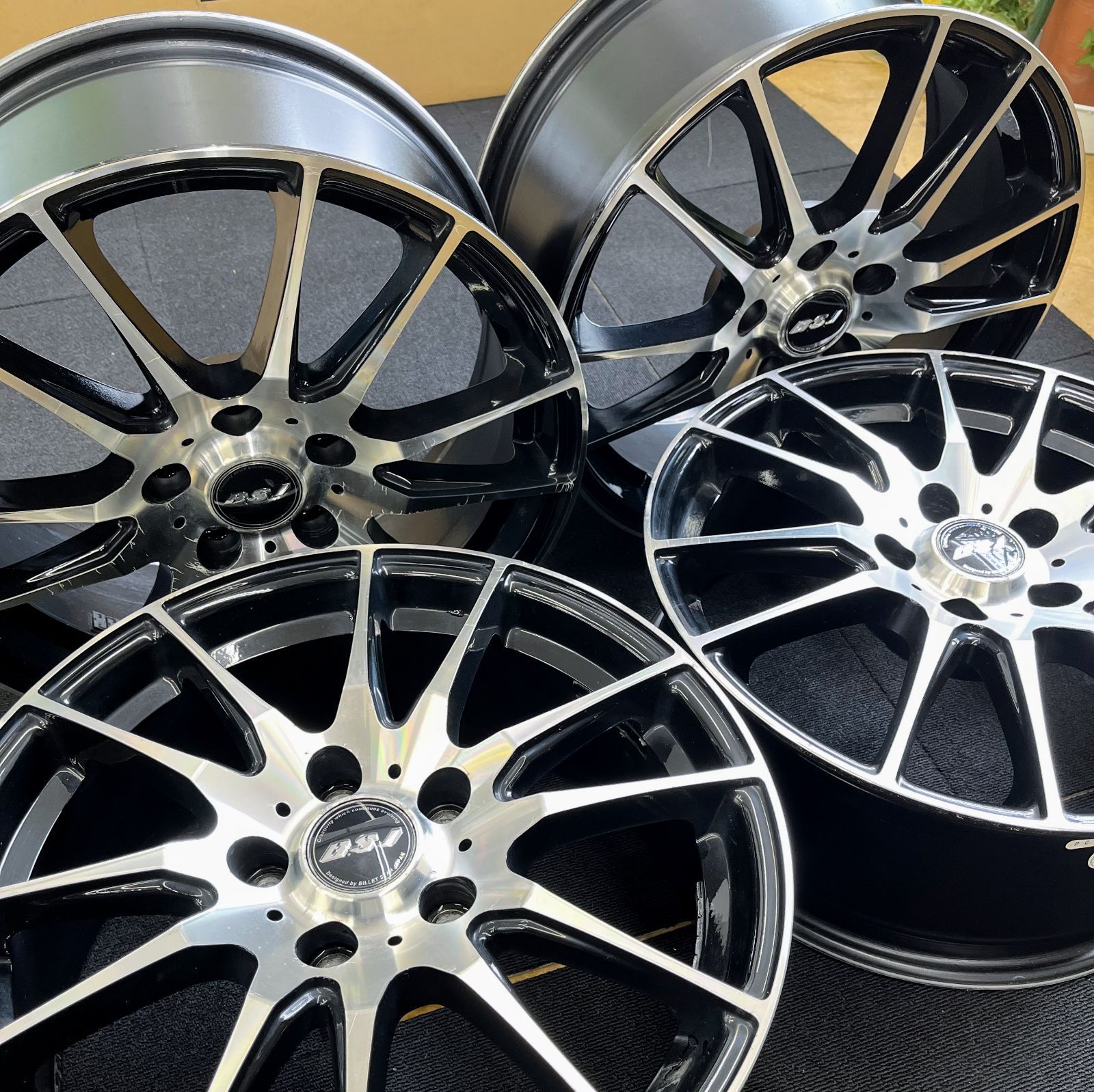 送料無料】【17×7J+38】中古 アルミホイール 4本セット 17インチ 