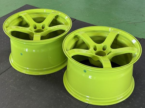2本セット 18x10.5J+22 114.3-5H 18インチ 5本スポーク ライムグリーン