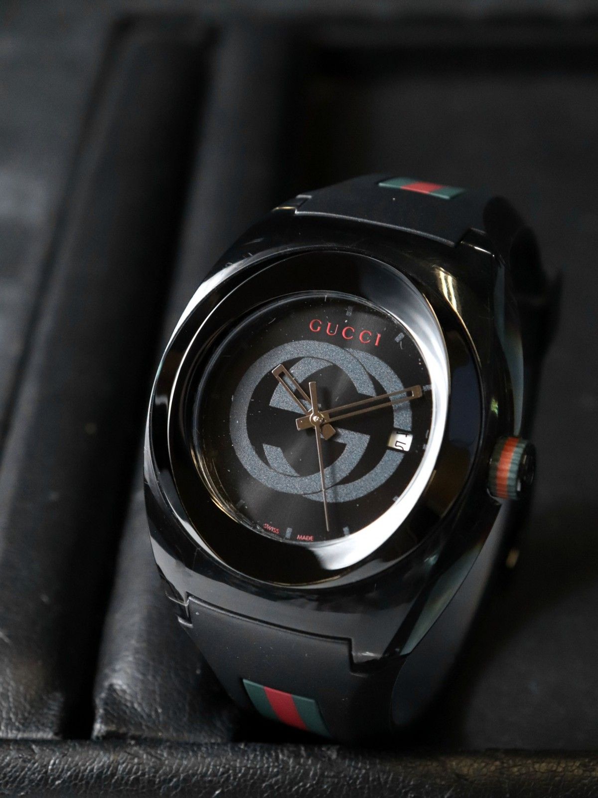 グッチ シンク GUCCI 137.1 電池交換済 デイト YA137107A ベルト新品 