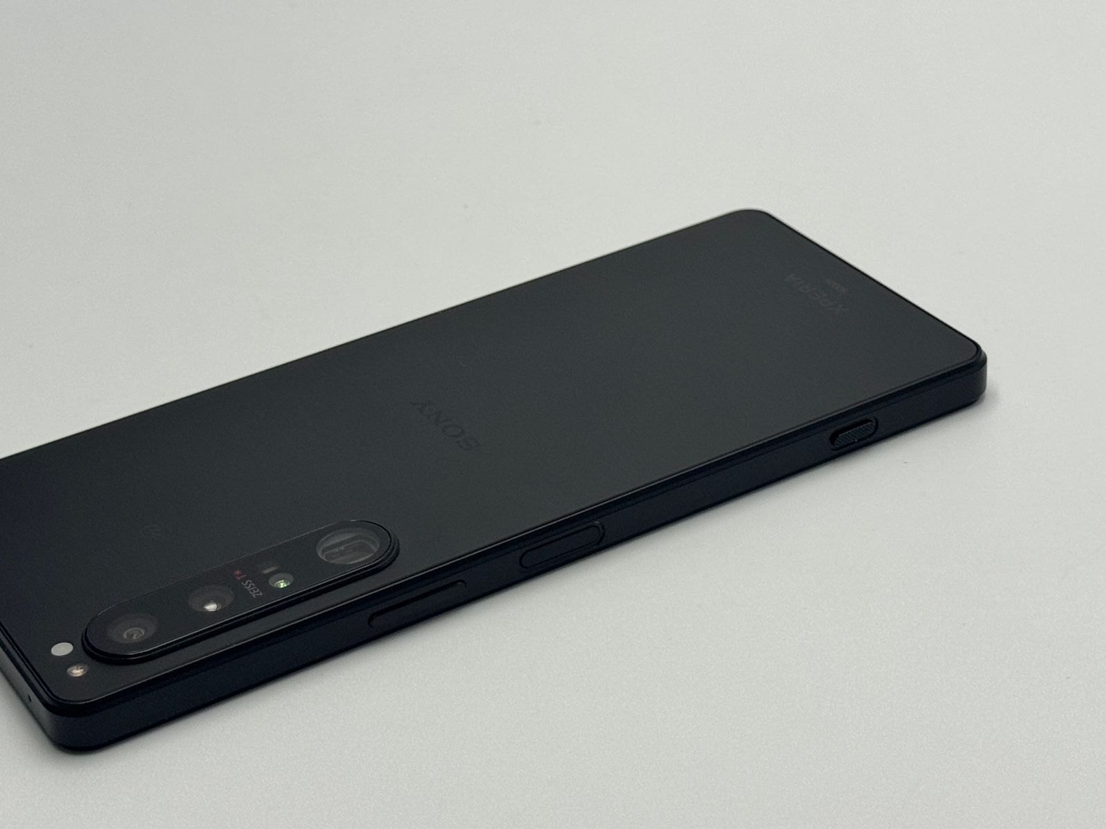中古B】Xperia 1 IV SOG06 256GB ブラック SIMフリー - メルカリ