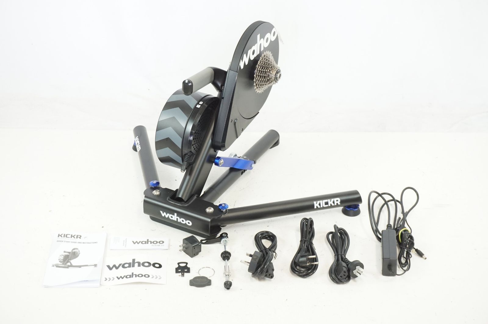 WAHOO 「ワフー」 KICKR V4 WF113 スマートトレーナー / バイチャリ