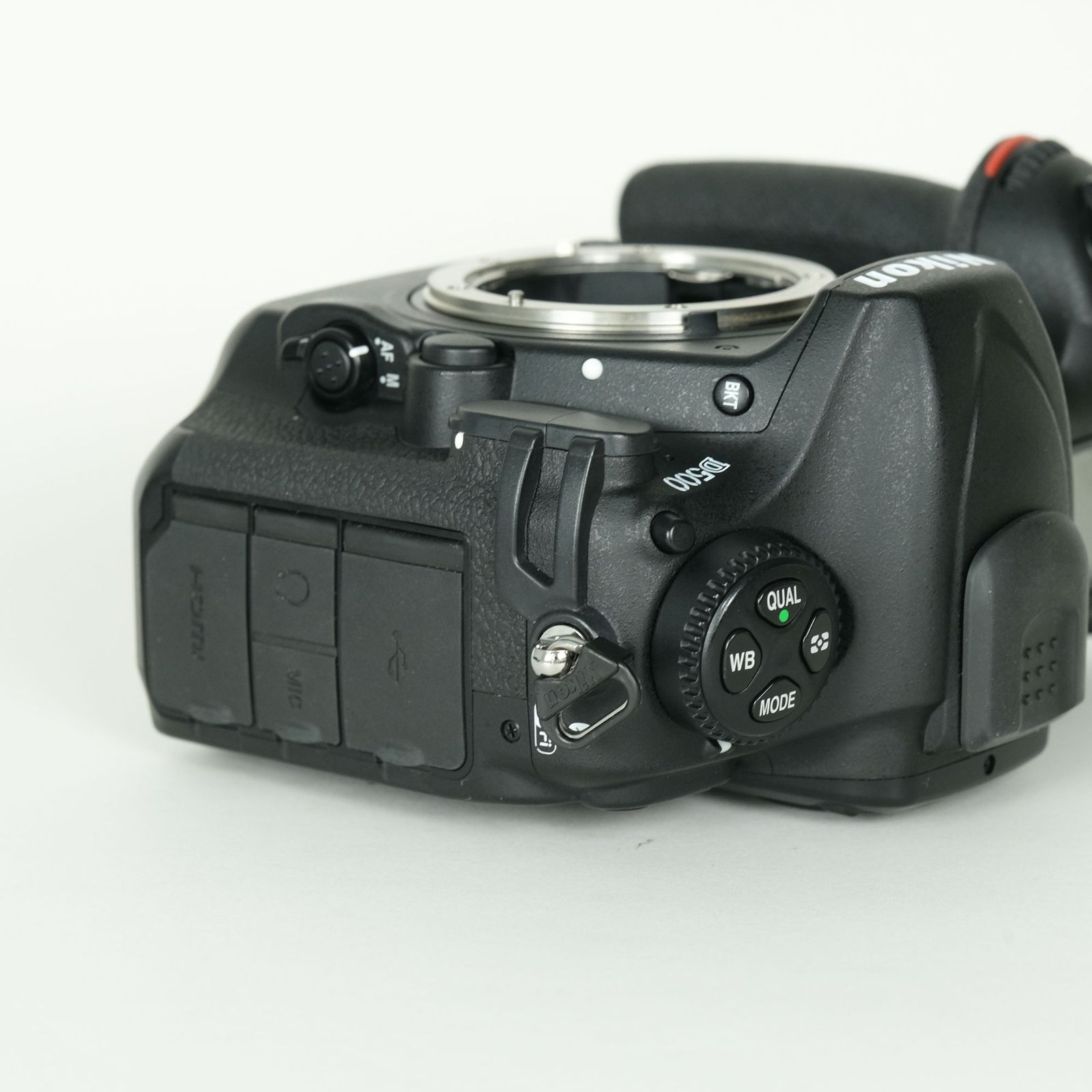 Nikon D500 ボディ　美品 美品 | シャッター数31,188回] Nikon D500 [ボディ] | Nikon Fマウント