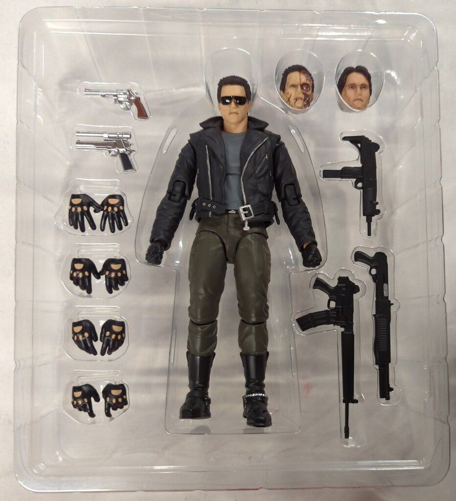 メディコム トイ MAFEX THE TERMINATOR T-800 (THE TERMINATOR VER