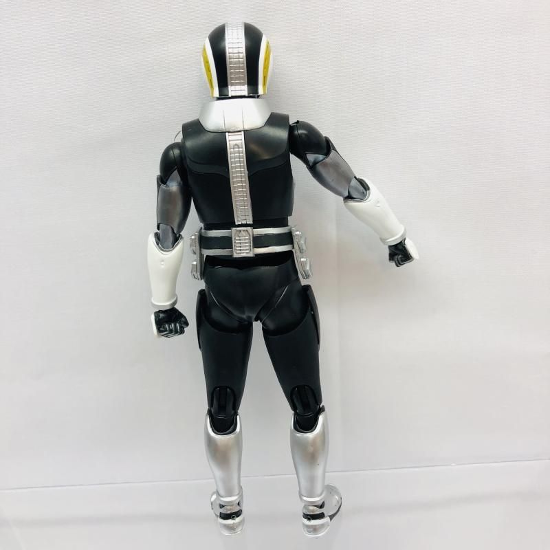中古】開封・箱傷み)S.H.Figuarts (真骨彫製法) 仮面ライダー電王