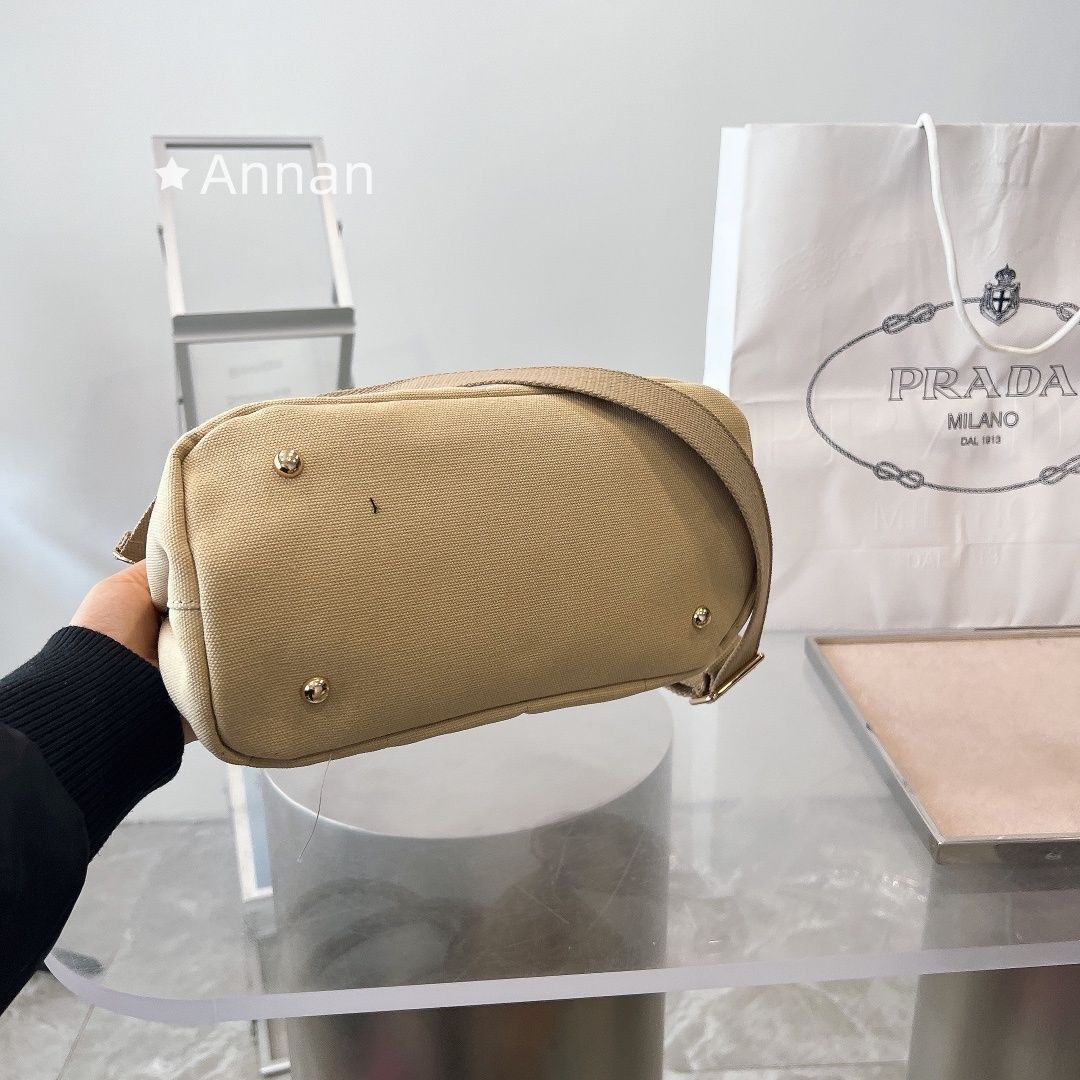 最終値下げ レディース PRADA プラダ ハンドバッグ - メルカリ