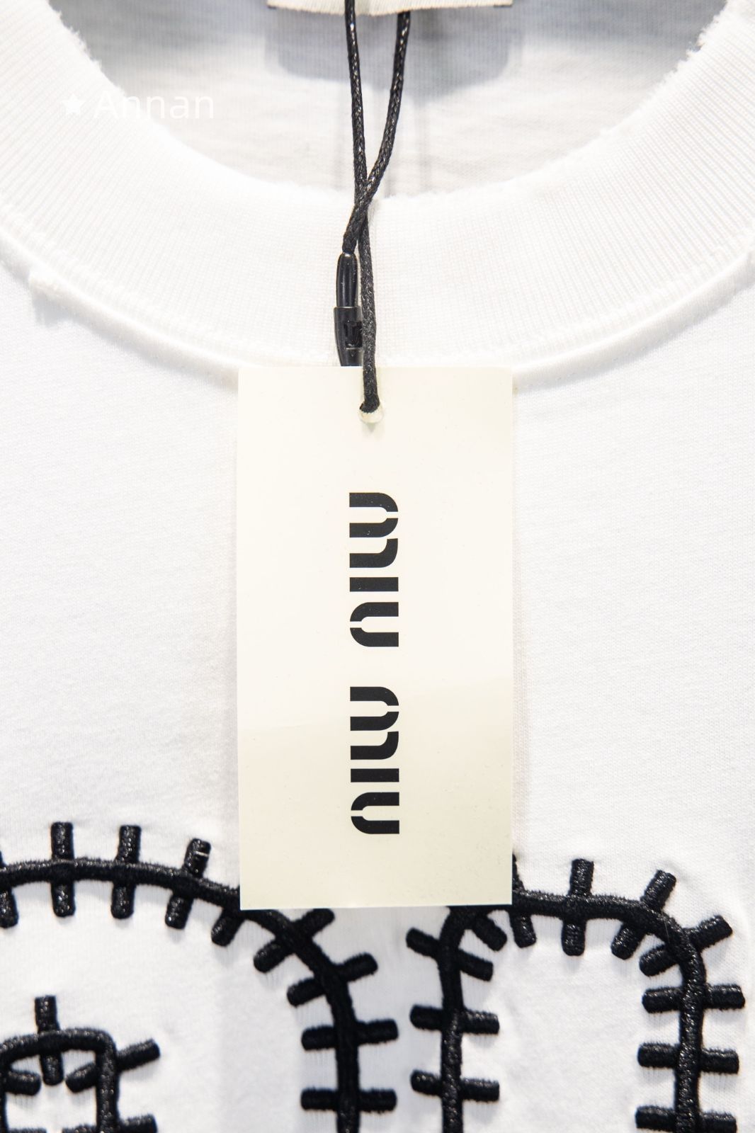 実用性 【極美品】MIUMIU ミュウミュウ Tシャツ 半袖 夏服 トップス