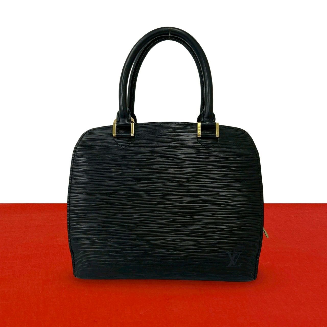 極 美品 LOUIS VUITTON ルイヴィトン ポンヌフ エピ レザー 本革