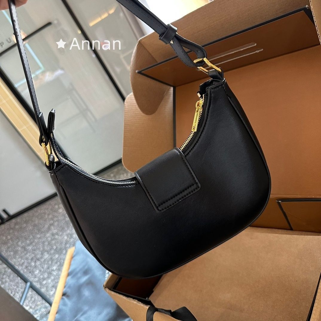 最終値下げ 新品 限定品 超美品レディース CELINE セリーヌ ショルダー