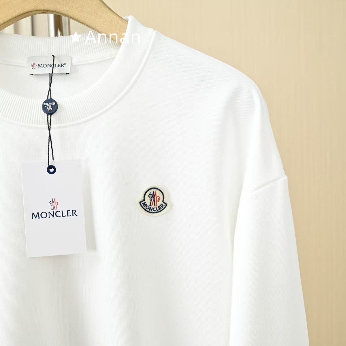 送料込☆新品 タグ付 MONCLER モンクレール パーカー 長袖Tシャツ