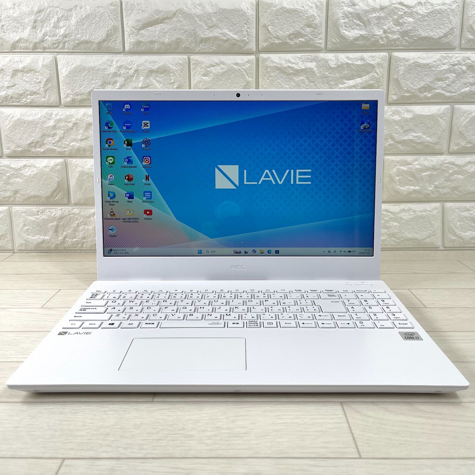 NEC LAVIE N15 Corei7 SSD512GB/16GB RAM Win11 - メルカリ