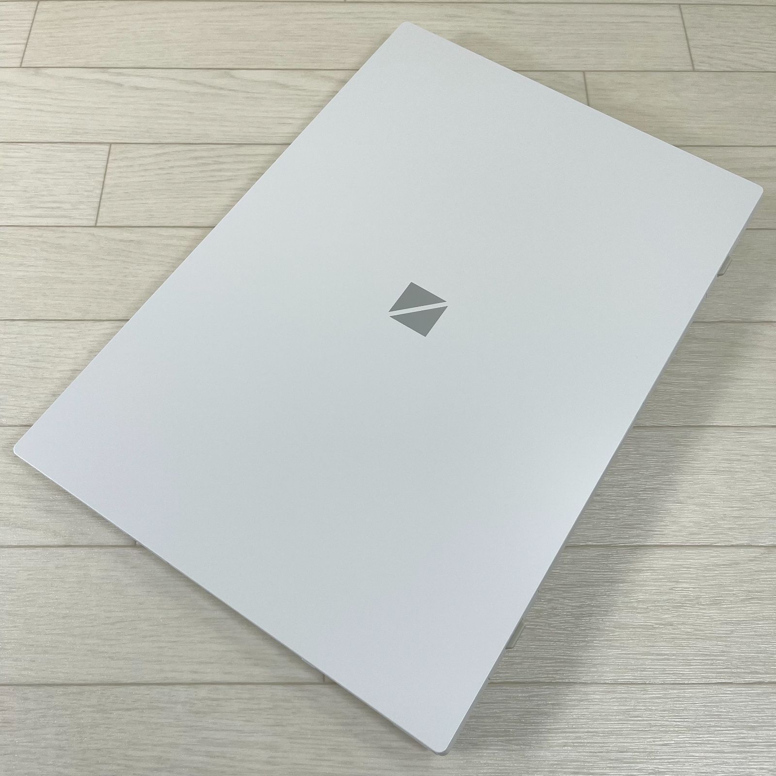 NEC LAVIE N15 Corei7 SSD512GB/16GB RAM Win11 - メルカリ