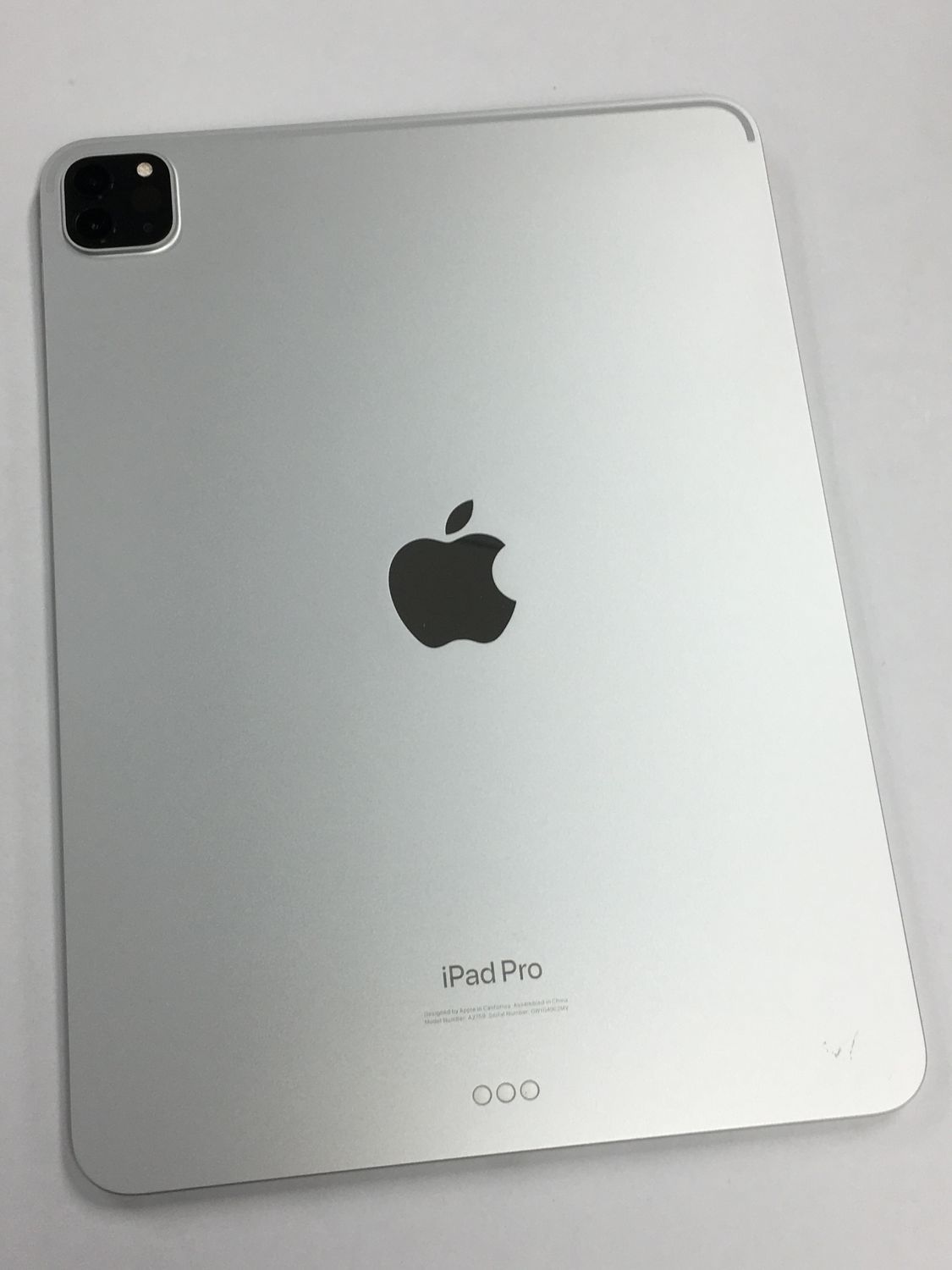訳あり】iPad Pro 11 第4世代 128GB シルバー - メルカリ