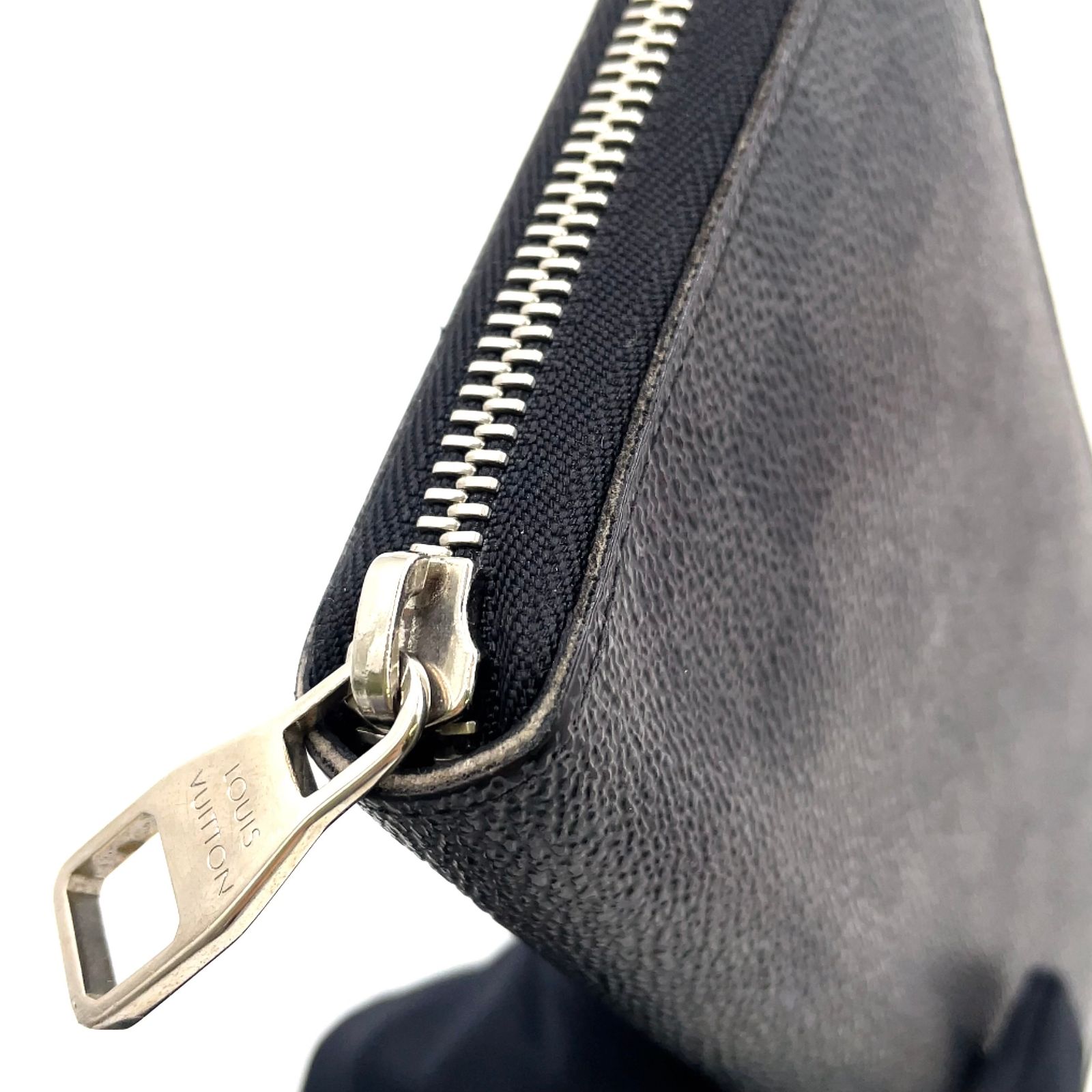 新着】LOUIS VUITTON ジッピーオーガナイザー ダミエグラフィット