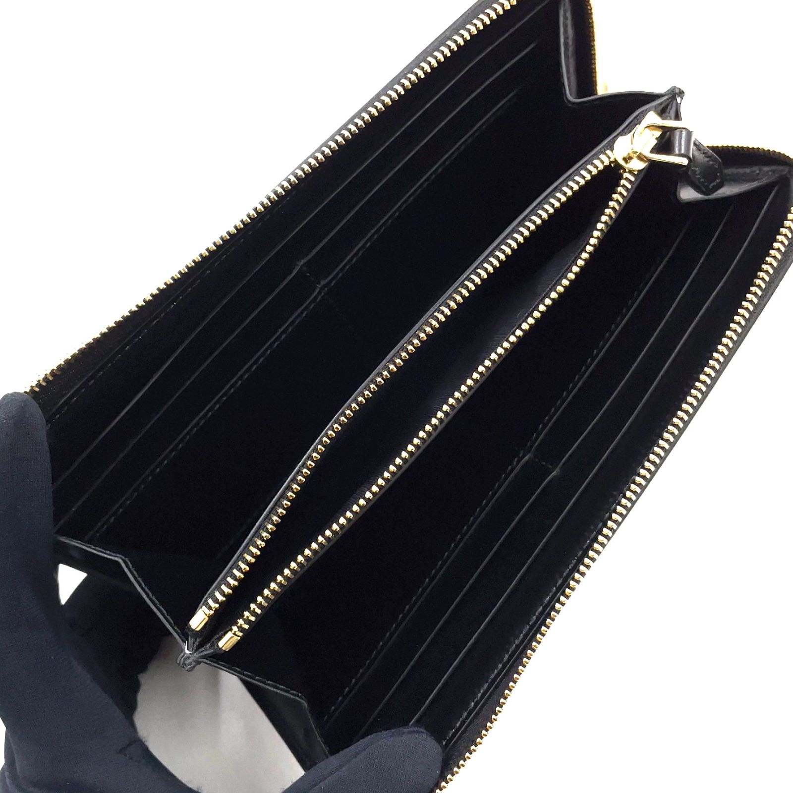 新着】BVLGARI ビーゼロワン チャーム L字ファスナー RFID対応 レザー