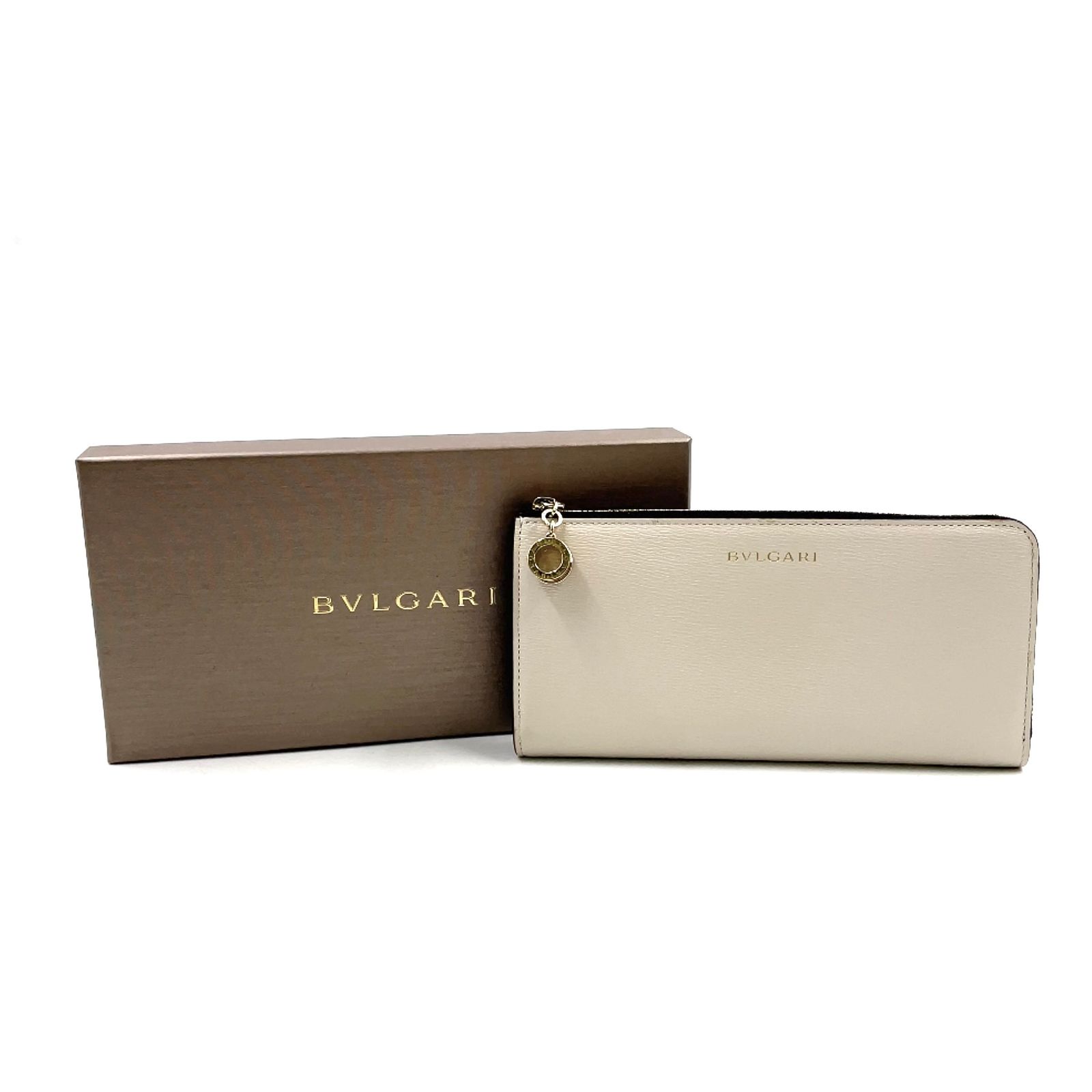 新着】BVLGARI ビーゼロワン チャーム L字ファスナー RFID対応 レザー