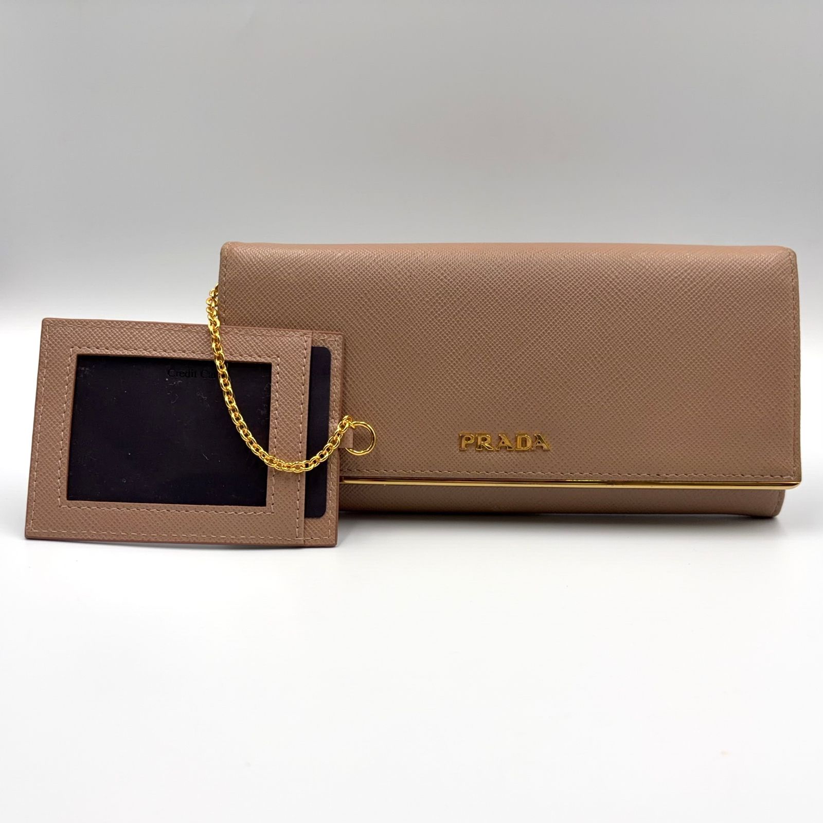 新着】PRADA SAFFIANO METAL 二つ折り サフィアーノレザー ピンク
