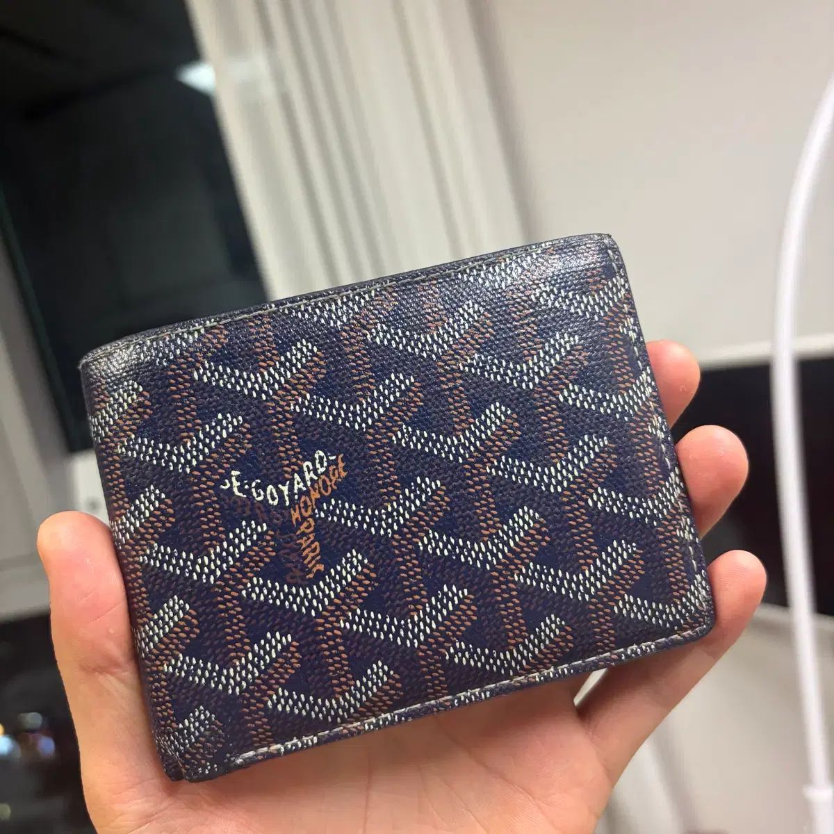 GOYARD ネイビー 二つ折り財布 美品‼️ 傷なしA/歴代最安値}Masion Goyard ゴヤール ネイビー BIGトゥワール