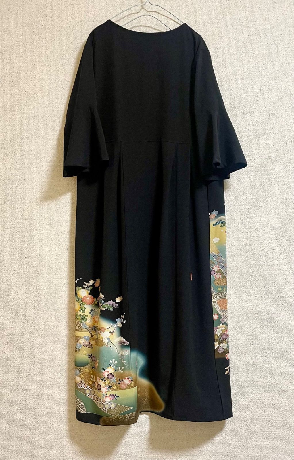 一点物 着物リメイク ロングワンピース ドレス 黒留袖 正絹 作家物 花