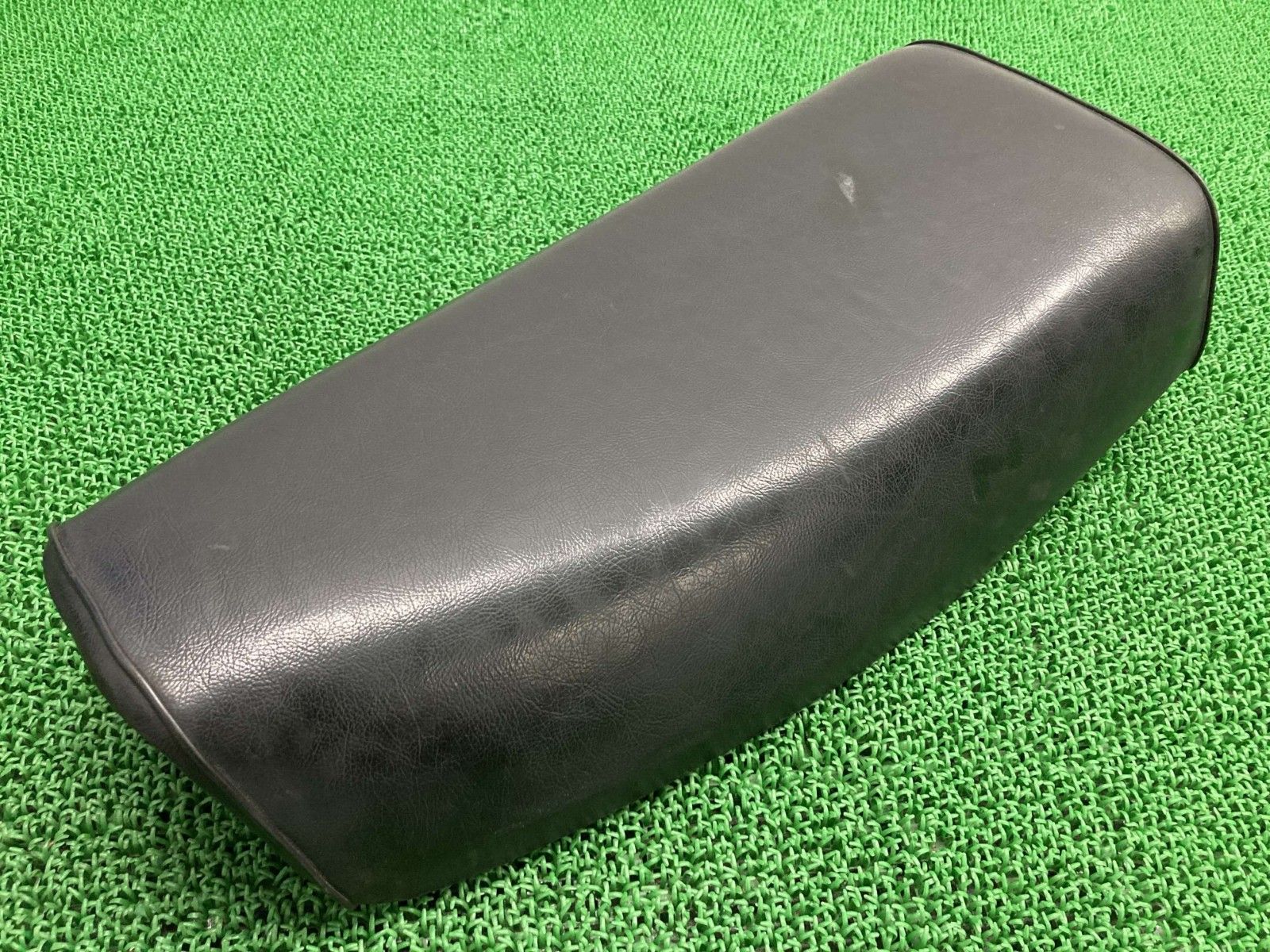 KL250 シート カワサキ 純正 中古 KL250A 修復素材に 当時物 品薄 希少 Po KL250 シート カワサキ 純正 KL250A 修復素材に 当時物 品薄 希少 Po