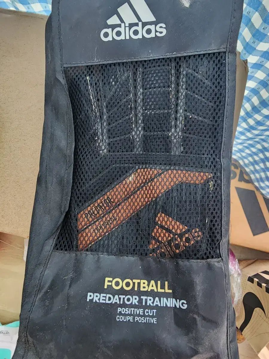 アディダス プレデター トレーニング サッカー ゴールキーパー 手袋