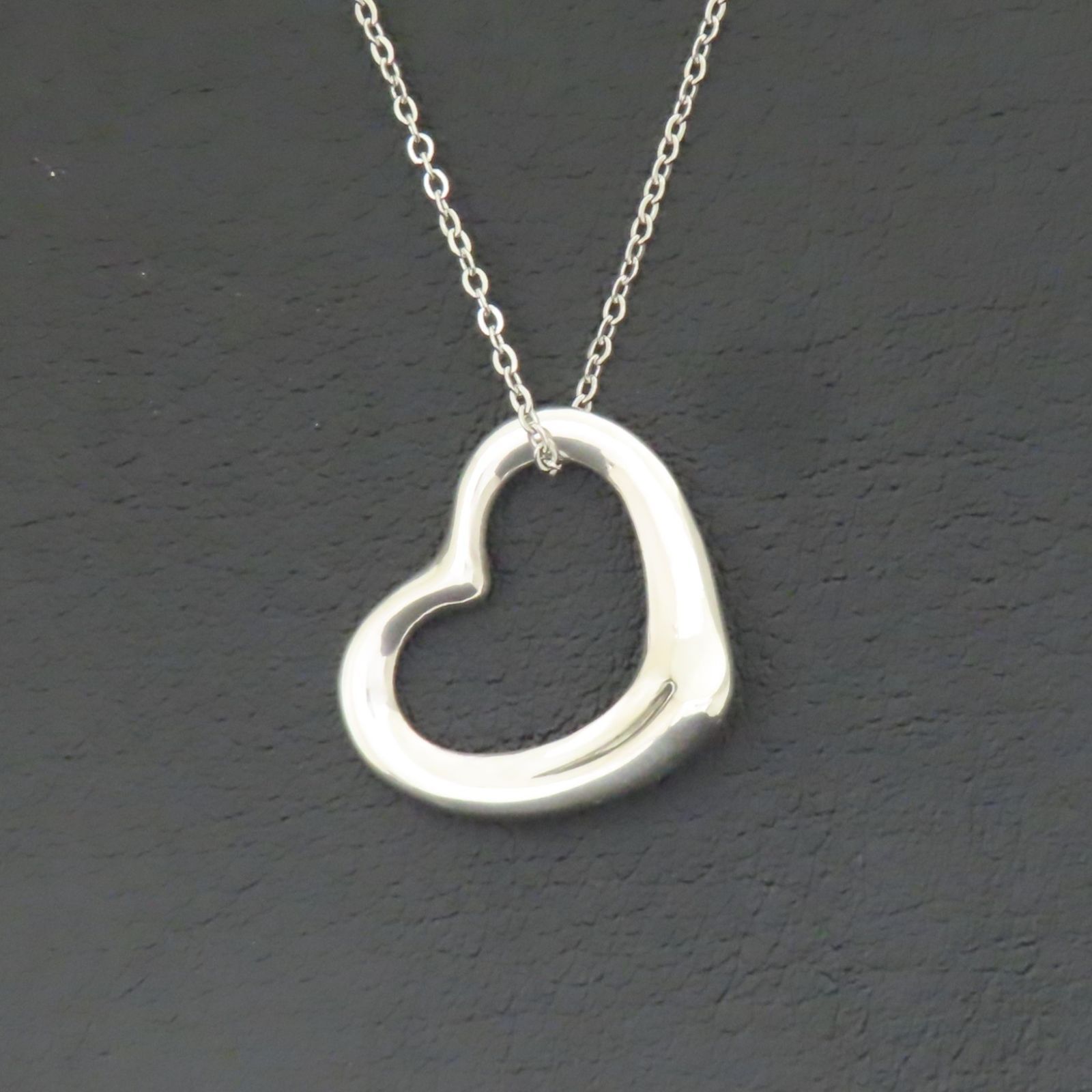 As good as new Tiffany&Co. Tiffany & Co., Eresa Peretti Open Heart Necklace Pendant Silver 925, 3.1 g