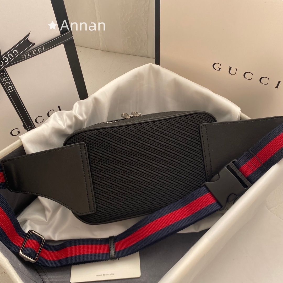 未使用品】最終値下げ グッチ GUCCI ボディバッグ メンズ 474293 GG