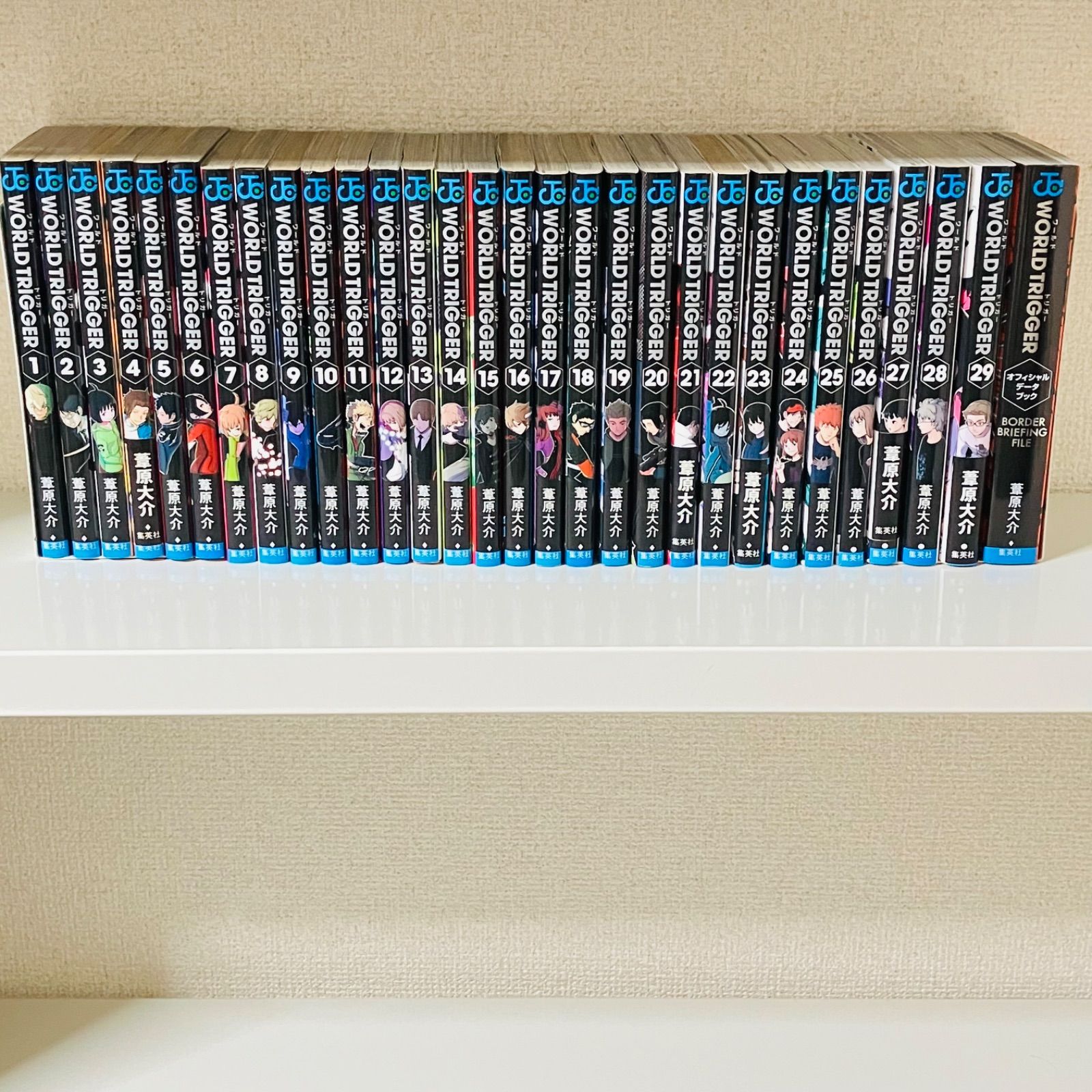 ワールドトリガー 1-29巻セット オフィシャルブック付き - メルカリ
