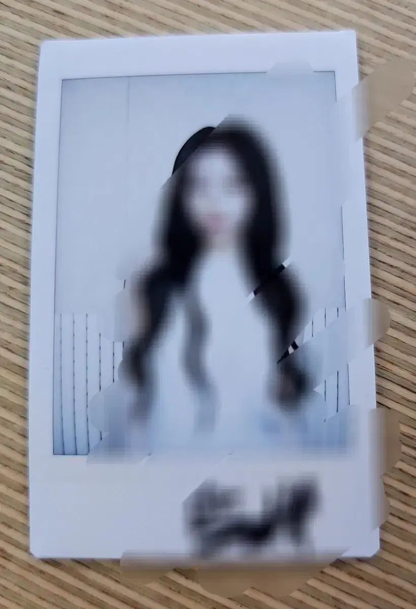 260703 ダヒョン(DAHYUN) サイン入りポラロイド サイン タートルネック