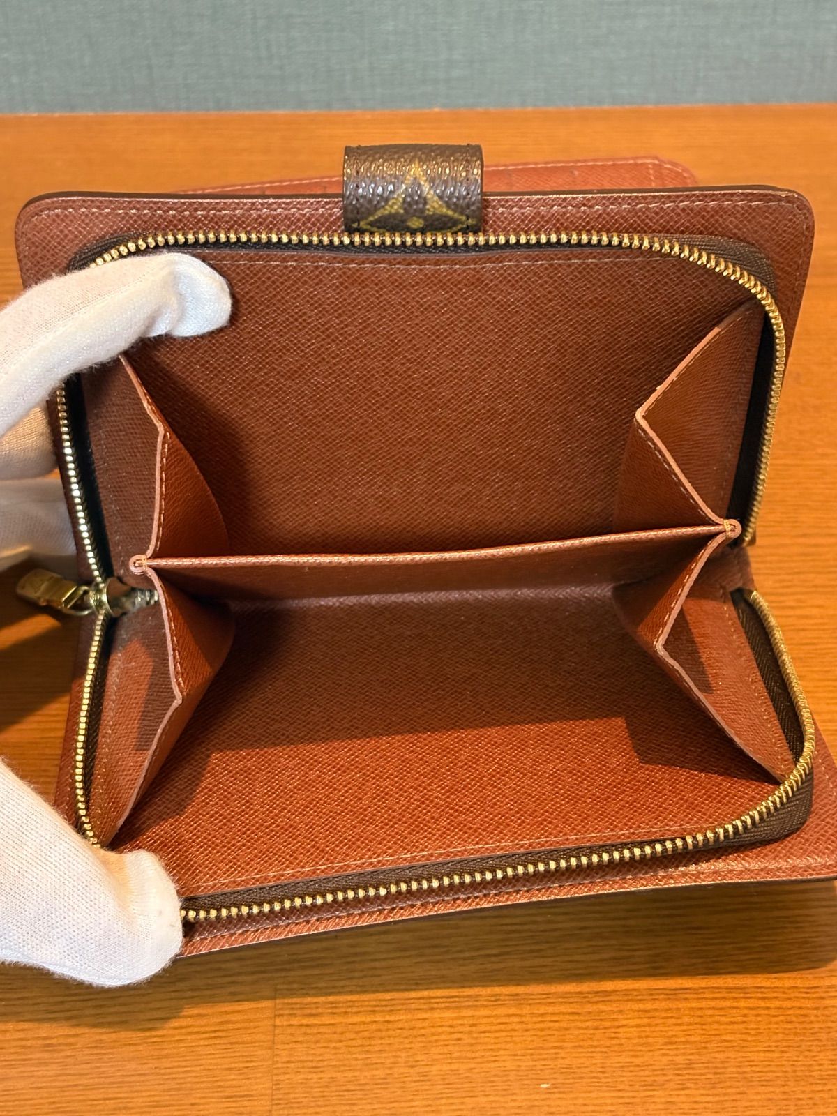 LOUIS VUITTON ルイヴィトン モノグラム ポルトパピエジップ 二つ折り