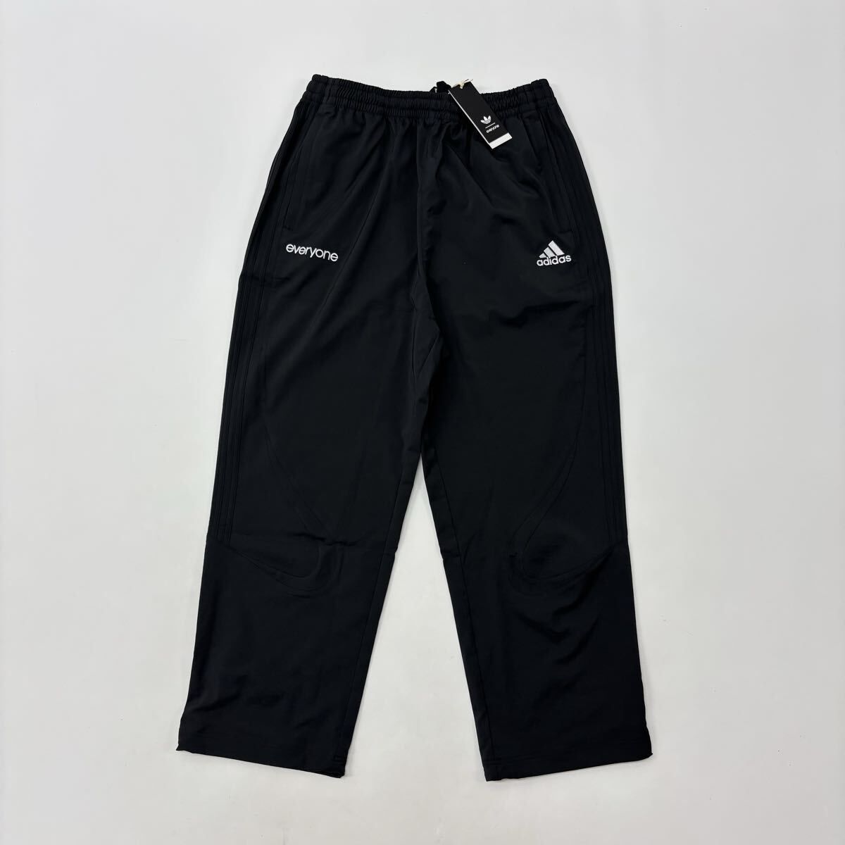 新品 XL  x everyone トラックパンツ 完売 黒 26ss 2026 新品 everyone エブリワン x adidas アディダス TRACK PANTS