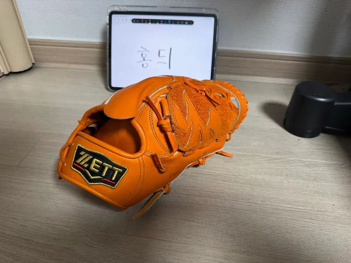 Zett プロステイタス 投手用グローブ 出品