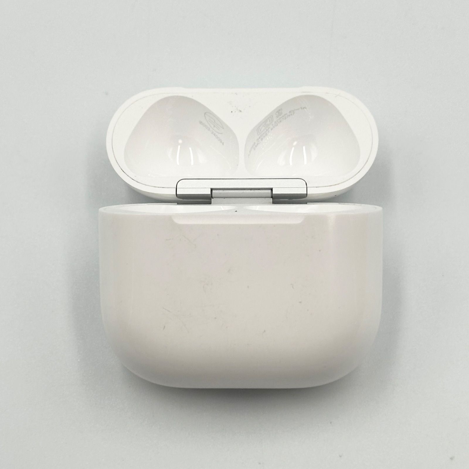 Apple AirPods 第4世代 充電ケースのみ A3059 正規品 【24時間以内発送