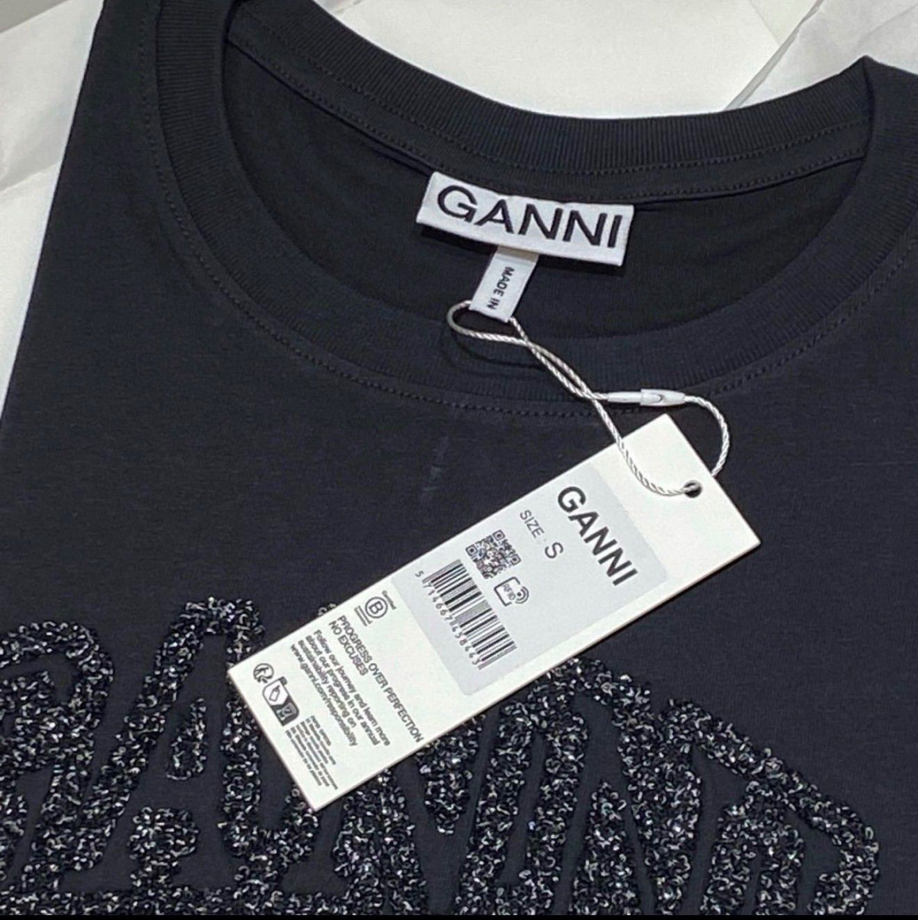 海外買付・予約商品】GANNIガニー スタッズロゴ Tシャツ オーガニック