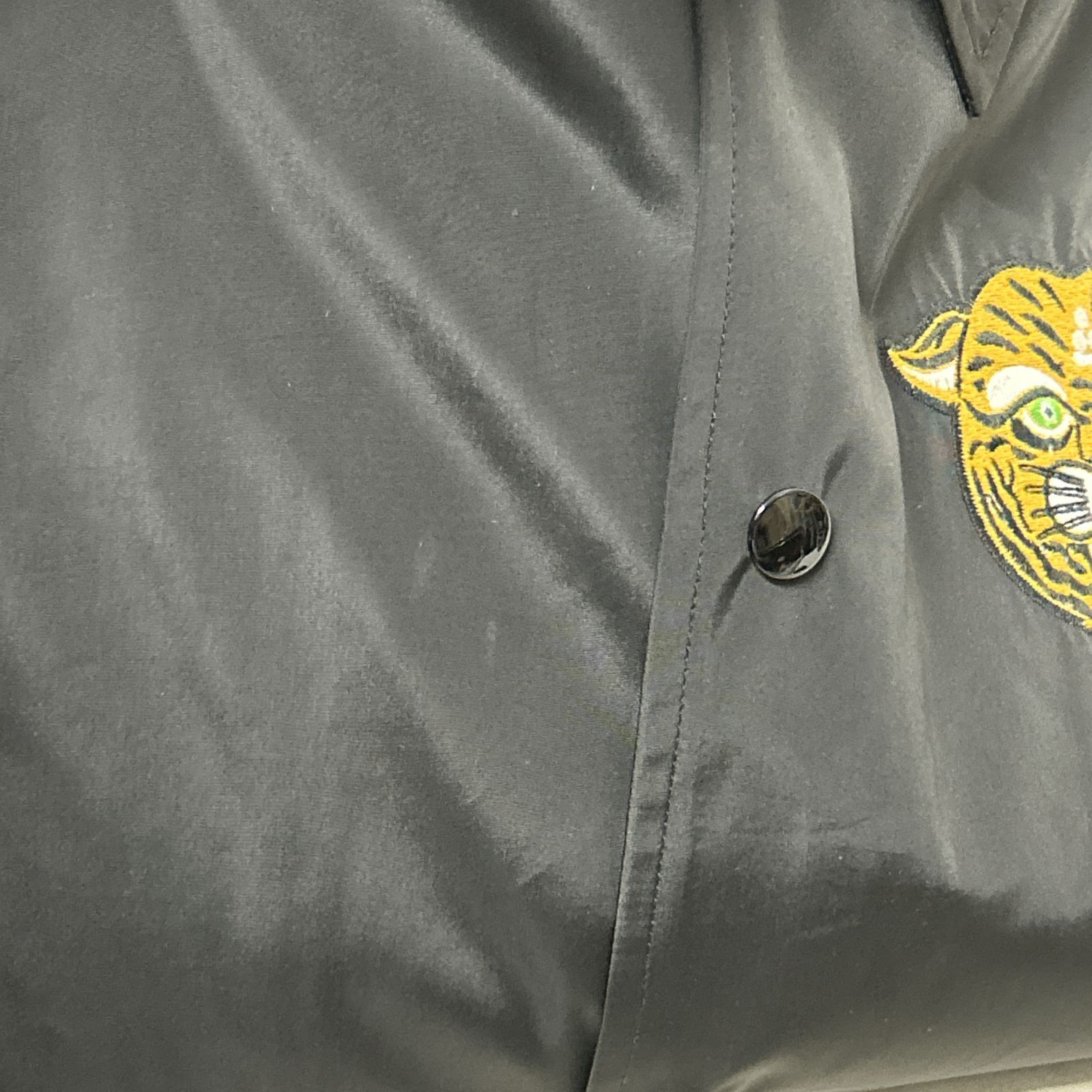 浜館75-2370] [店舗併売品] Cloveru TIGER COACH JACKET 23 クローバル