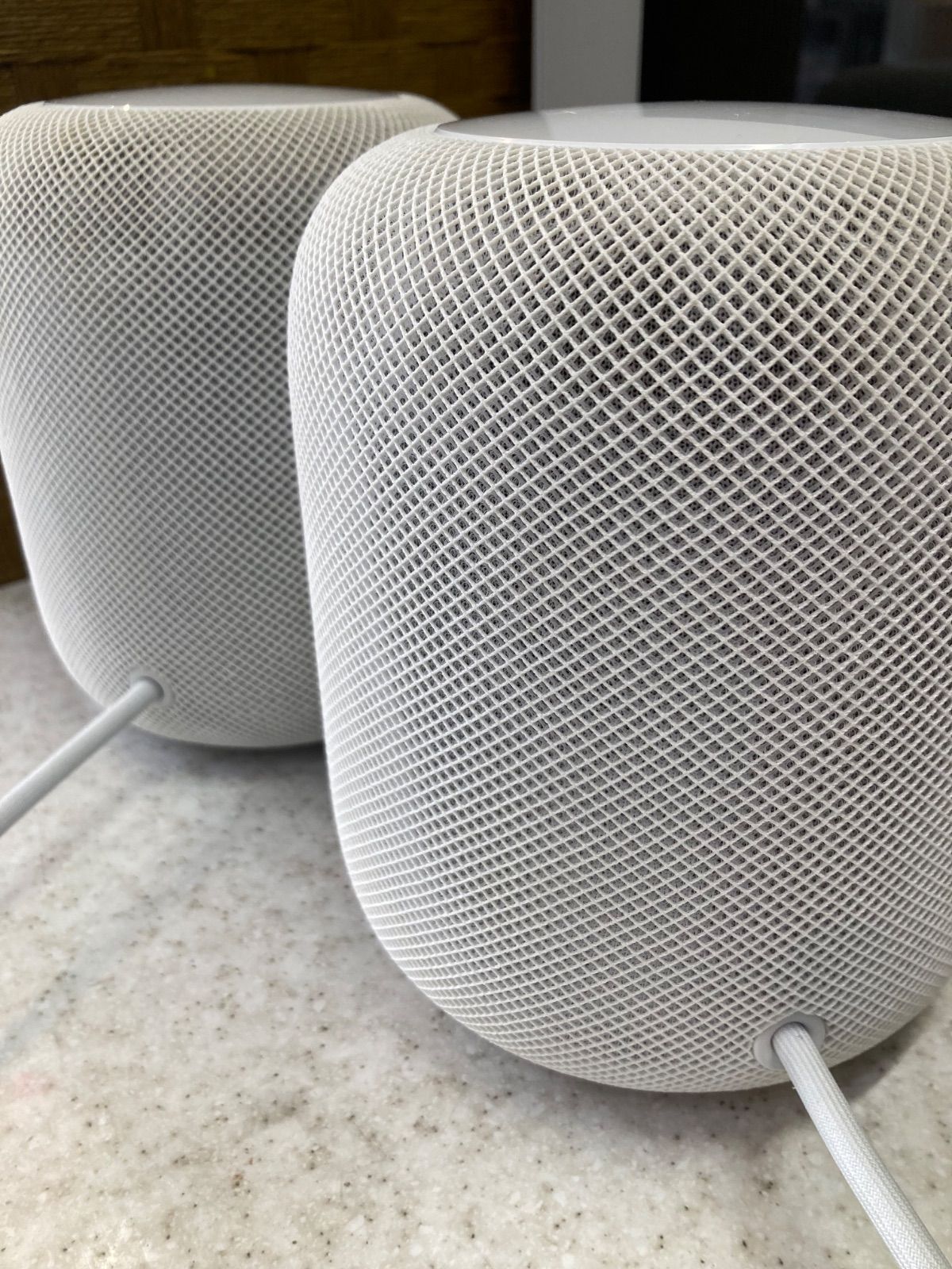 【メルカリ最安値】Apple Pod 第二世代 ホワイト 2台セット ◎Apple スマートスピーカー HomePod 2個セット - メルカリ