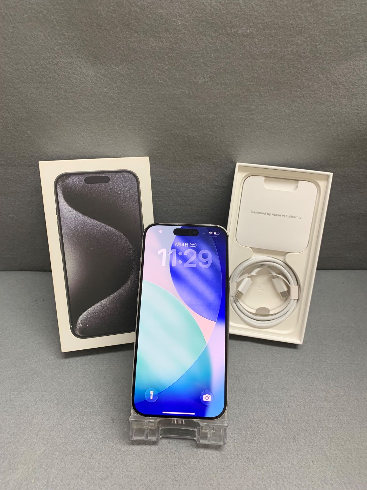 美品 iPhone15 Pro 512GB ホワイトチタニウム SIMフリー - メルカリ