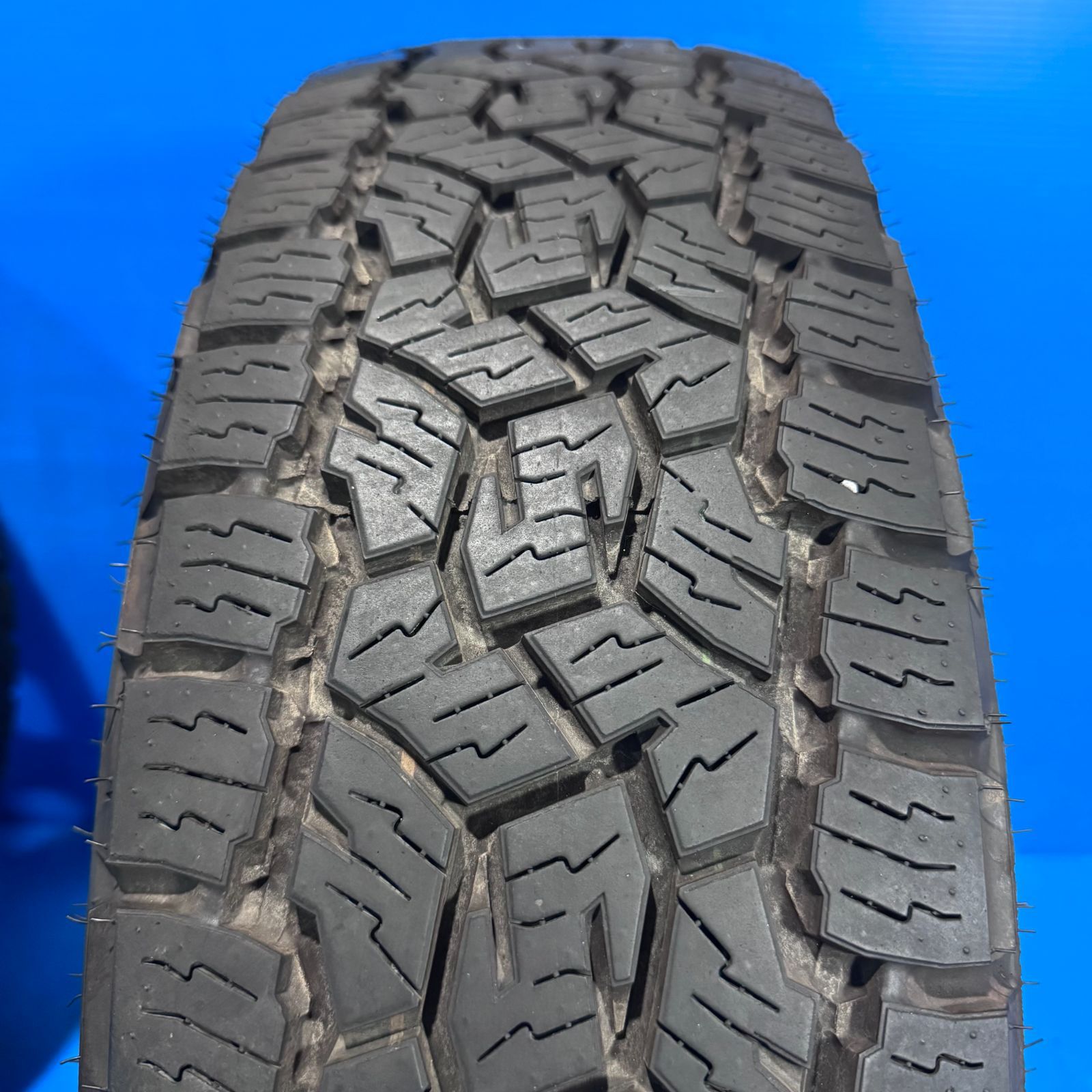 バリ溝 24年製 オープンカントリー AT3 215/75R15 4本 9分山 8分山