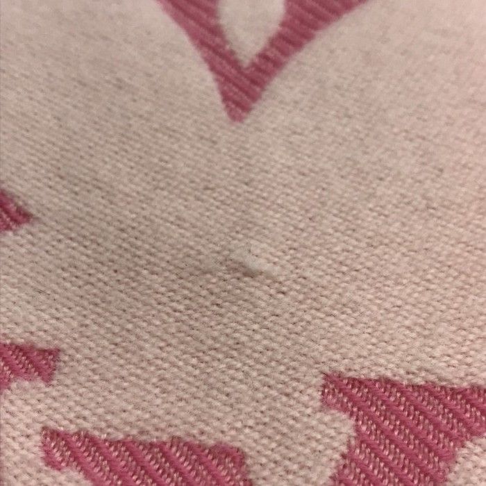 LOUIS VUITTON ルイヴィトン LVエセンシャル マフラー レディース 184