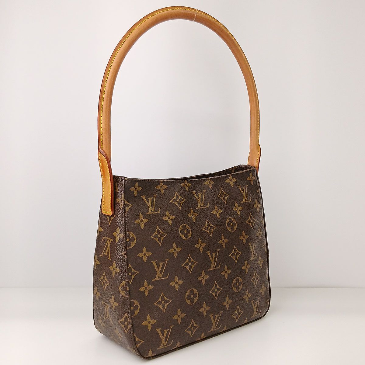 LOUIS VUITTON ルイ・ヴィトン ルーピングMM ワンショルダー 