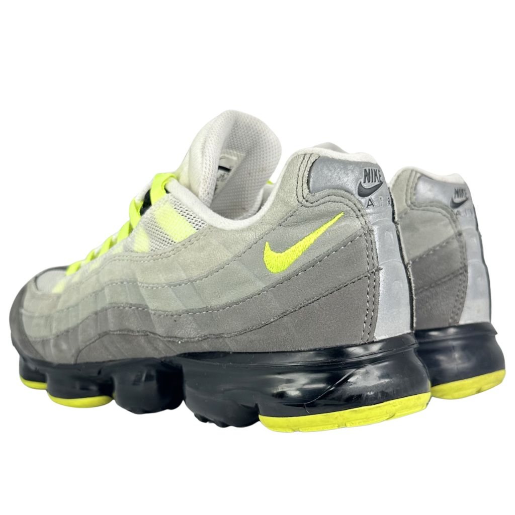 人気 NIKE AIR VAPORMAX 95 ナイキ エア ヴェイパー マックス 95