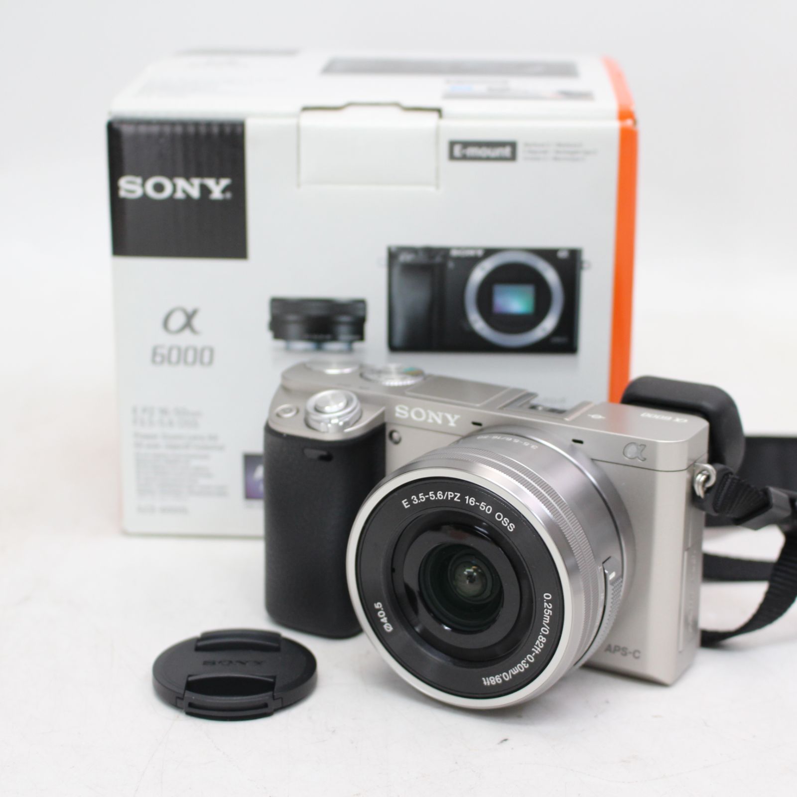 816)【美品】SONY ミラーレス一眼 α6000 E PZ 16-50mm F3.5-5.6 OSS
