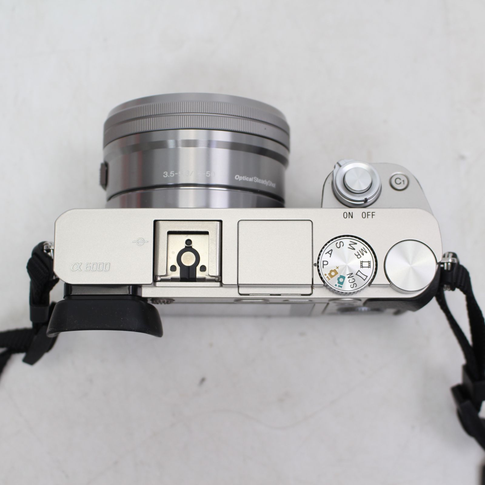 816)【美品】SONY ミラーレス一眼 α6000 E PZ 16-50mm F3.5-5.6 OSS