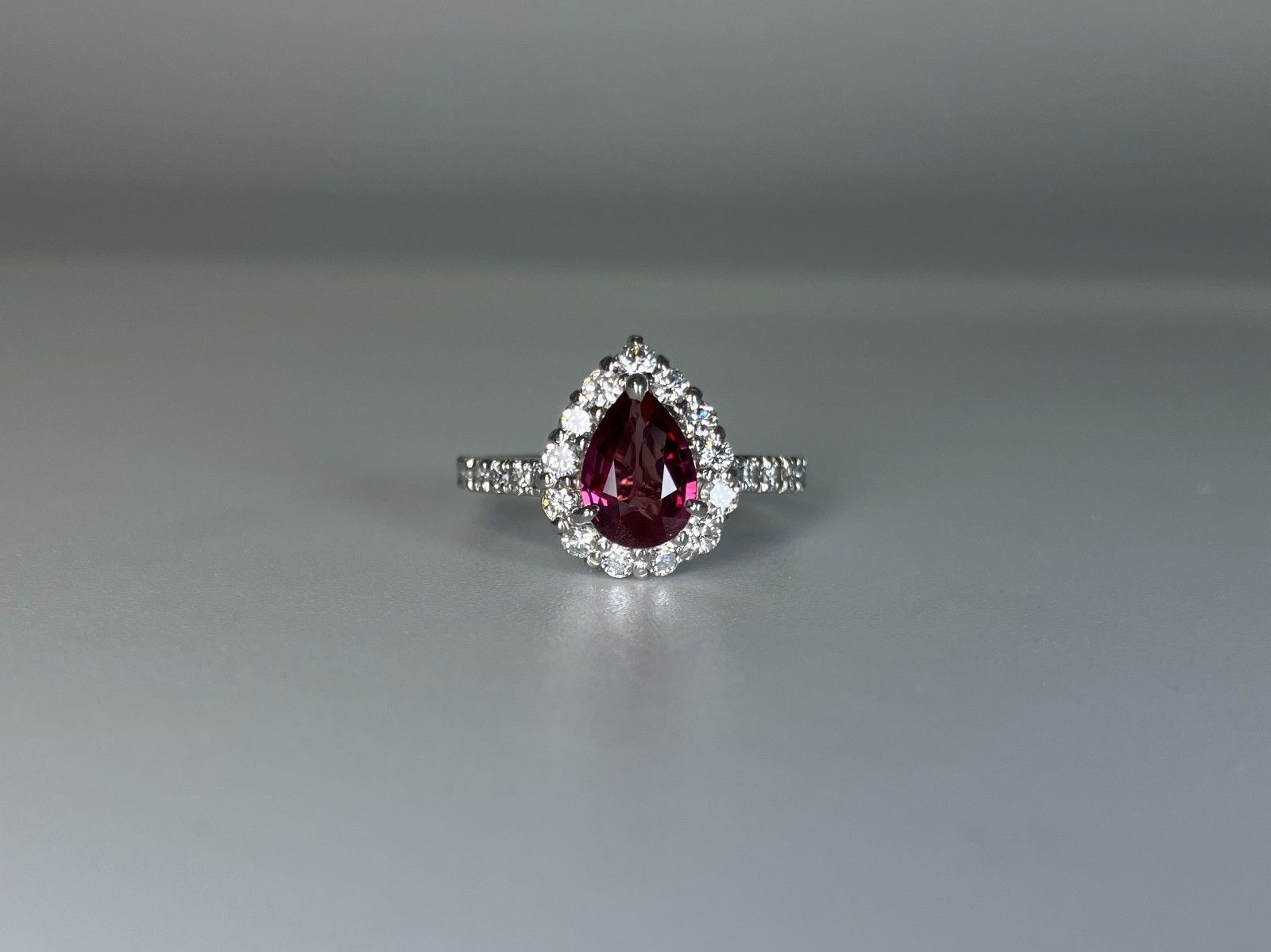 ルビー 1.05ct 非加熱 No heat GIA鑑別書 D0.70ct PT900 5.5g 指輪