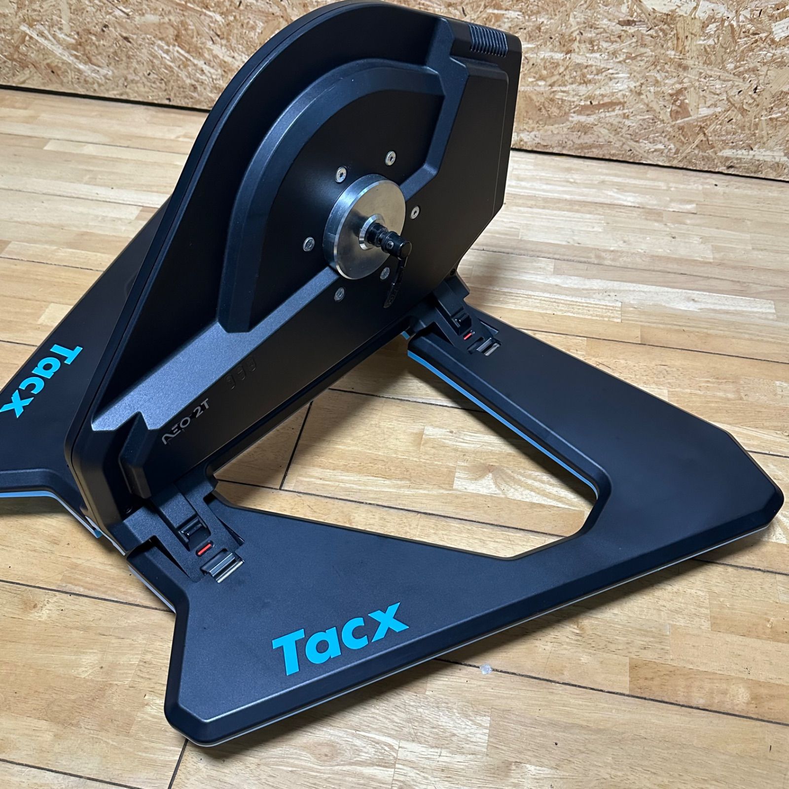 Tacx NEO 2T Smart スマートトレーナー - メルカリ