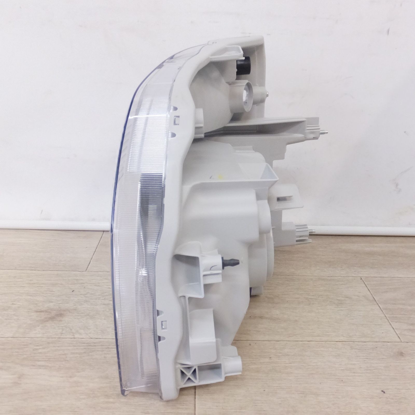 DA16T キャリー トラック 右 ヘッドライト KOITO 100-59296 DA16T