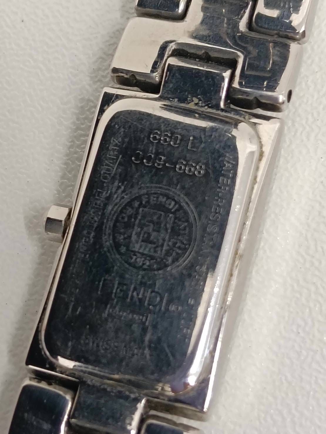 中古品】 FENDIフェンディ orologiオロロジ 腕時計 660L クオーツ