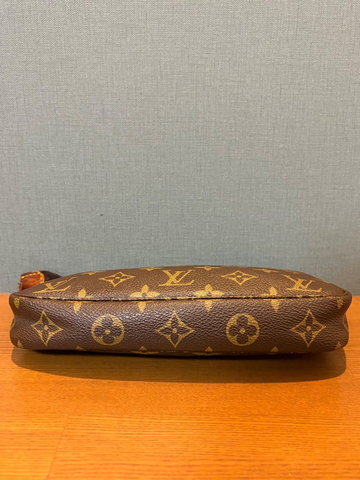 LOUIS VUITTON ルイヴィトン モノグラム ポシェットアクセソワール
