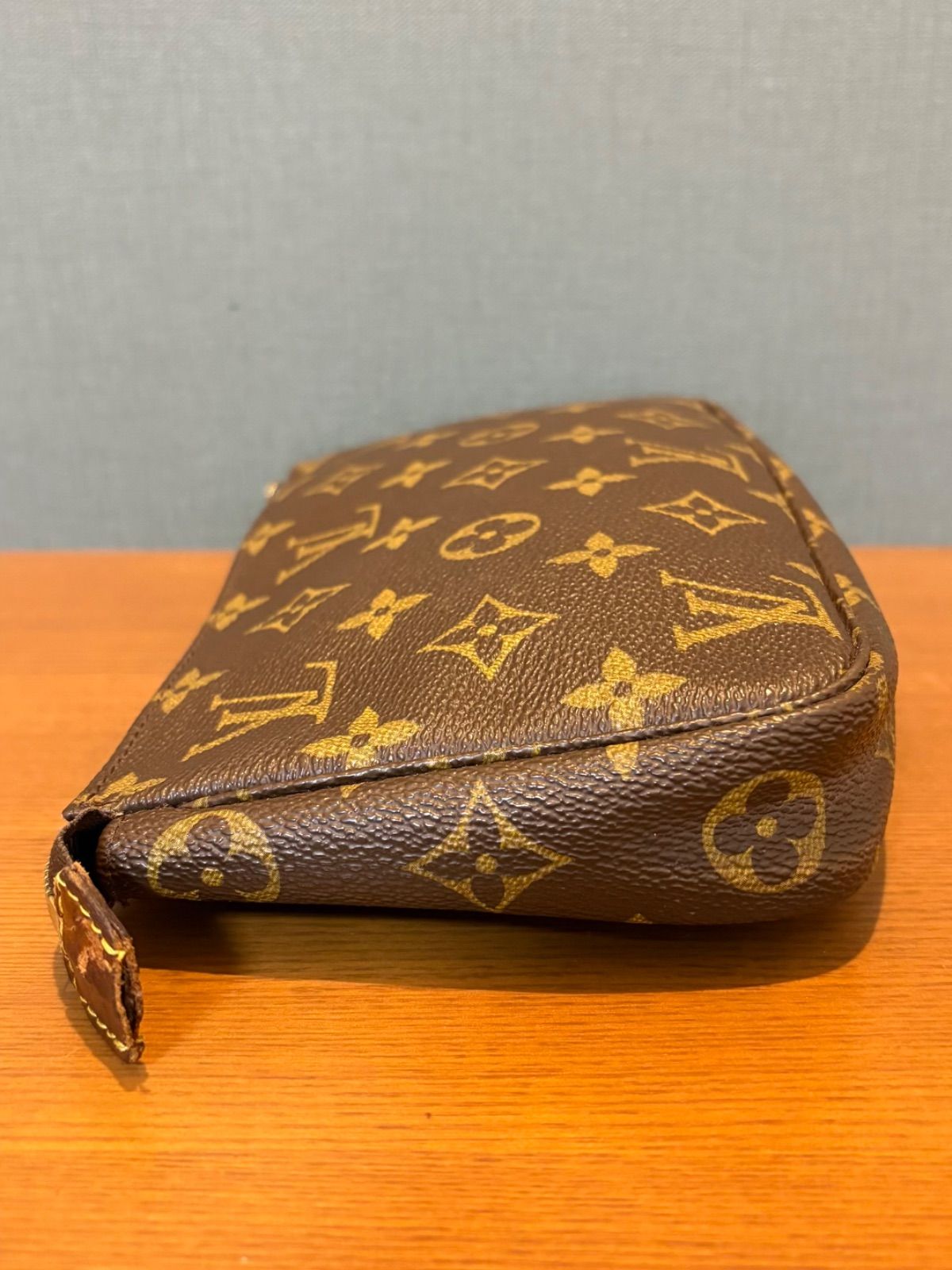 LOUIS VUITTON ルイヴィトン モノグラム ポシェットアクセソワール