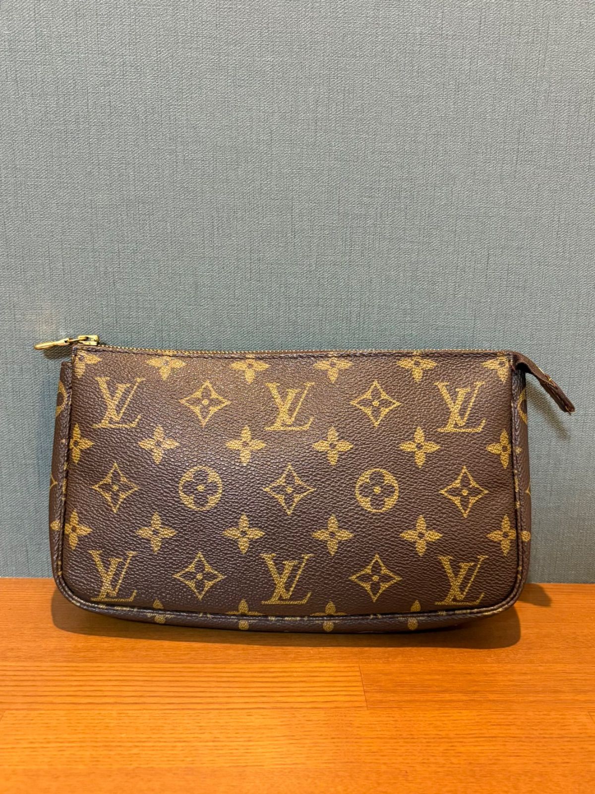 LOUIS VUITTON ルイヴィトン モノグラム ポシェットアクセソワール